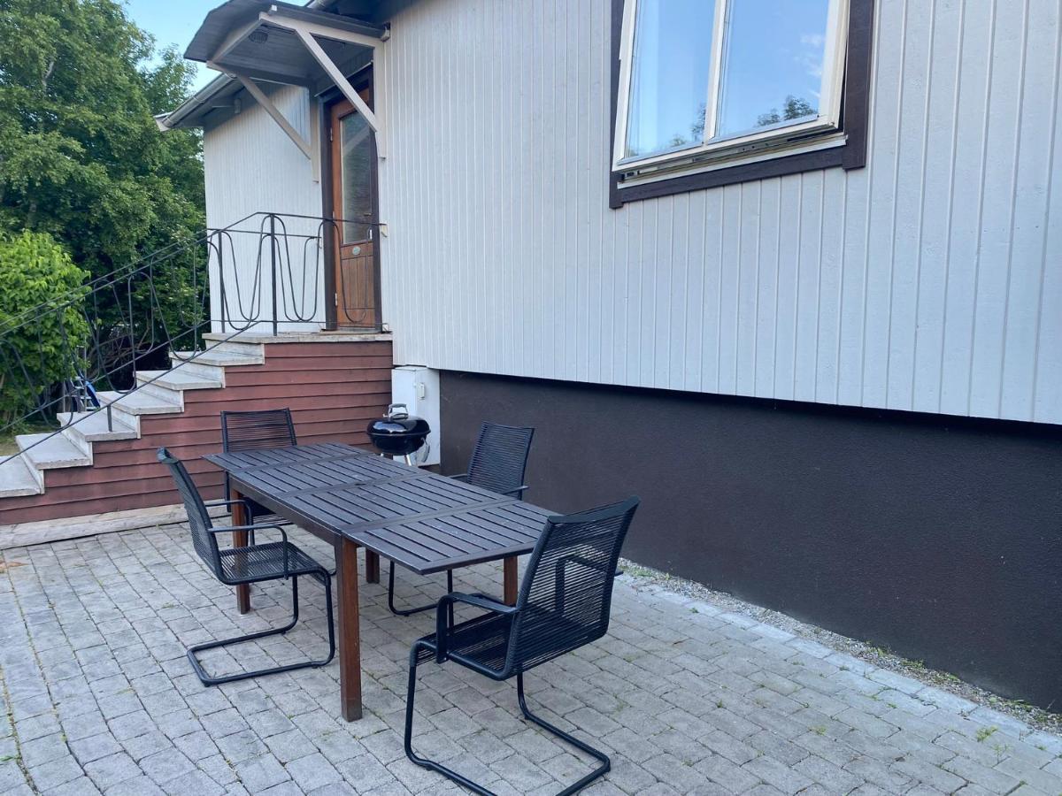 Cheerful Three Room Villa At Stroemstad City Center Εξωτερικό φωτογραφία